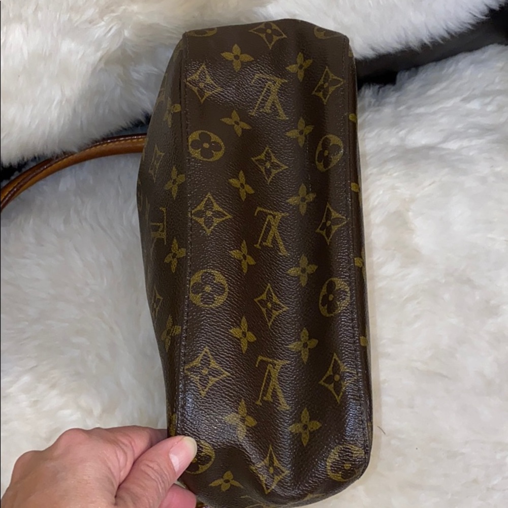 Louis Vuitton looping handbag - Picture 2 of 10